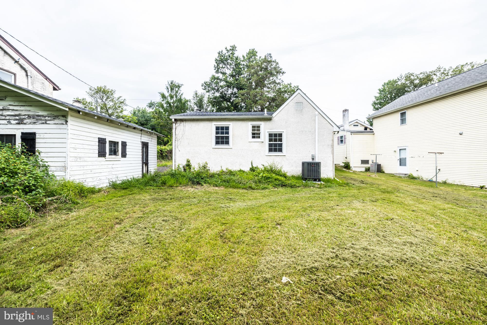 405 Edgewood Avenue Horsham, PA 19044 - Photo 29 of 32 Rear Exterior