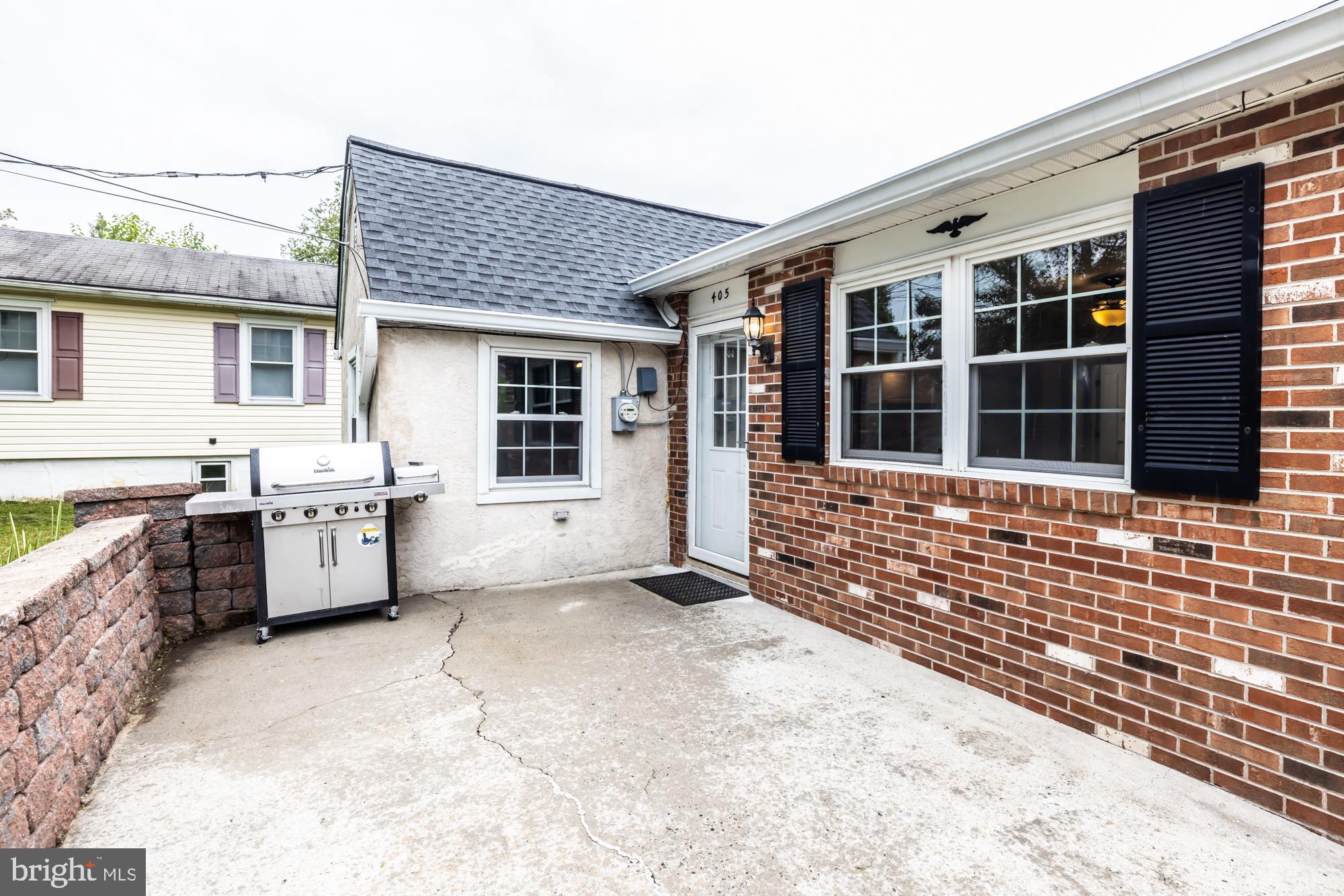 405 Edgewood Avenue Horsham, PA 19044 - Photo 30 of 32 Front Patio