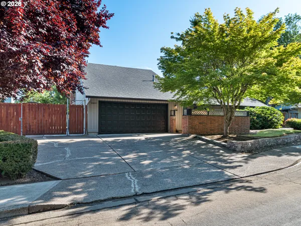 $694,000 | 16800 Northwest Coburg Lane, Beaverton, OR 97006
