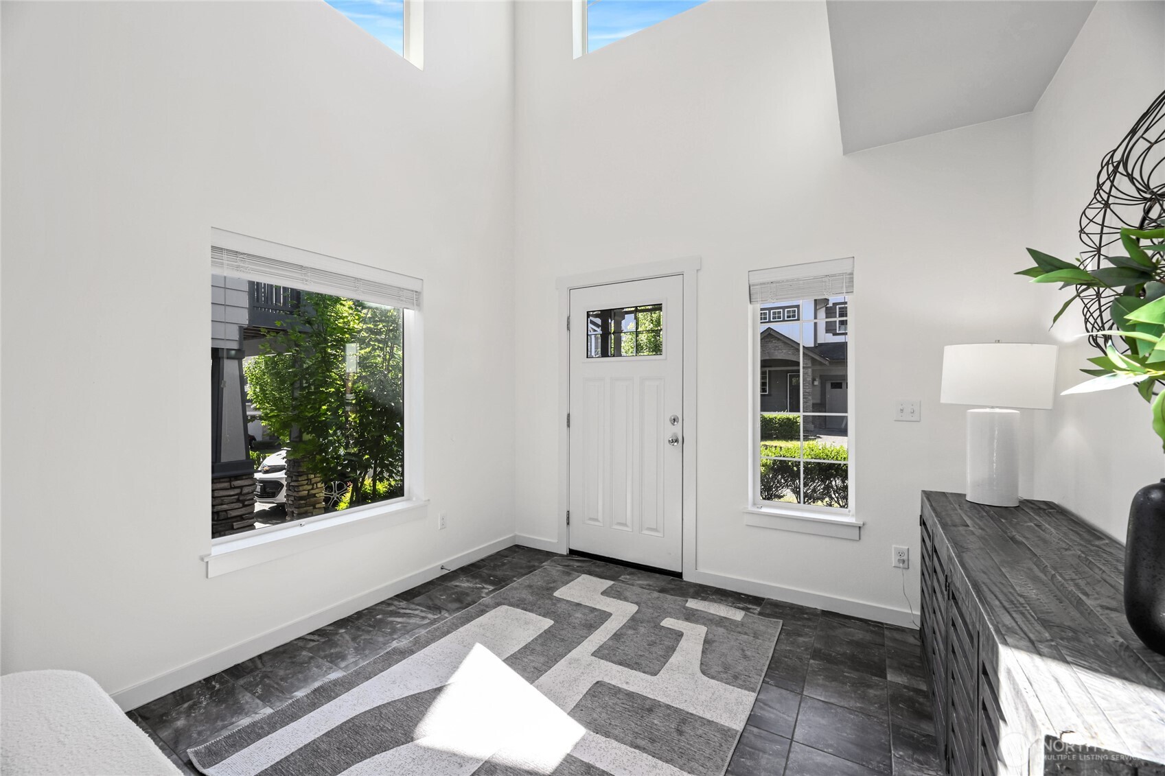 31 157th Lane Southeast Bothell, WA 98012 - Photo 2 of 29