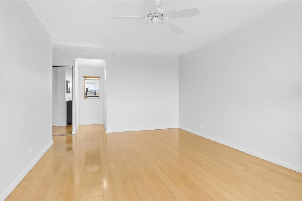 750 Washington Road, Unit 1205 Pittsburgh, PA 15228 - Photo 23 of 46 Primary bedroom