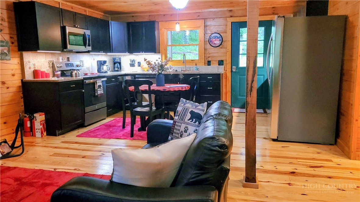 121 Whipporwill Way Road Beech Mountain, NC 28604 - Photo 5 of 43 Gallery Image 5