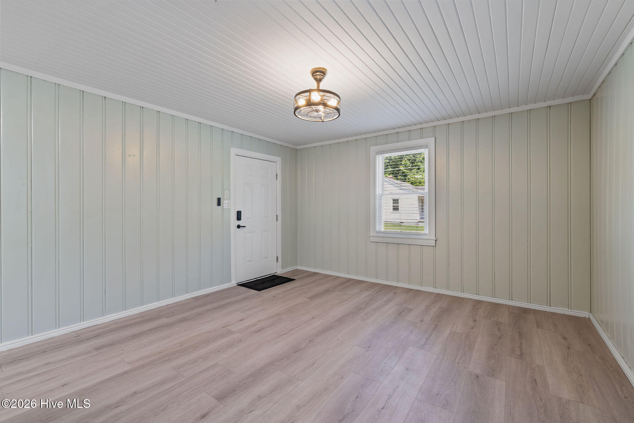 212 Clay Street Kinston, NC 28501 - Photo 8 of 15