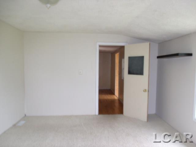 1174 East Gorman Road Adrian, MI 49221 - Photo 16 of 22 31250389-15.JPG