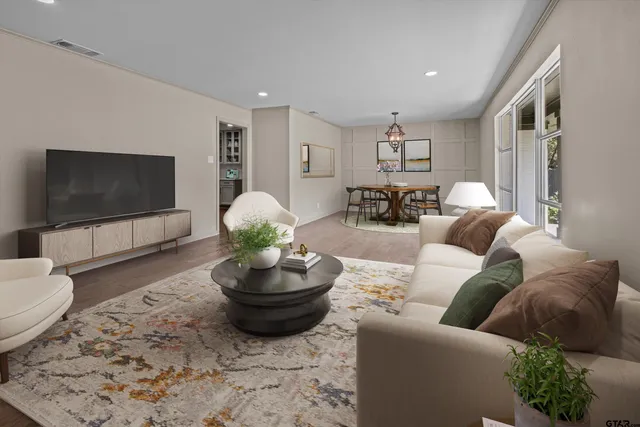 $399,900 | 2515 Preston Avenue, Tyler, TX 75701