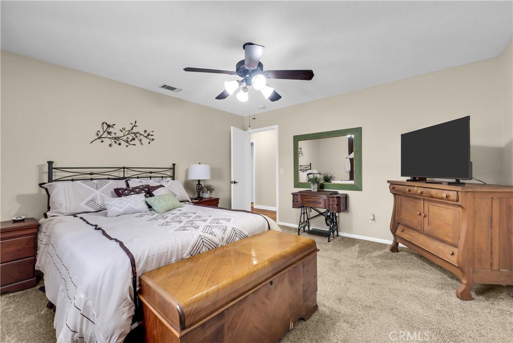 13931 Falling Leaf Road Apple Valley, CA 92307 - Photo 20 of 50 Bedroom #3