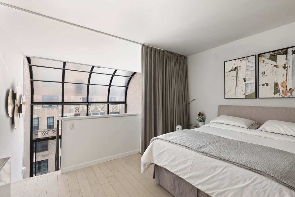 32 East 76th Street, Unit 1403 Manhattan, NY 10021 - Photo 5 of 9 Photo 5