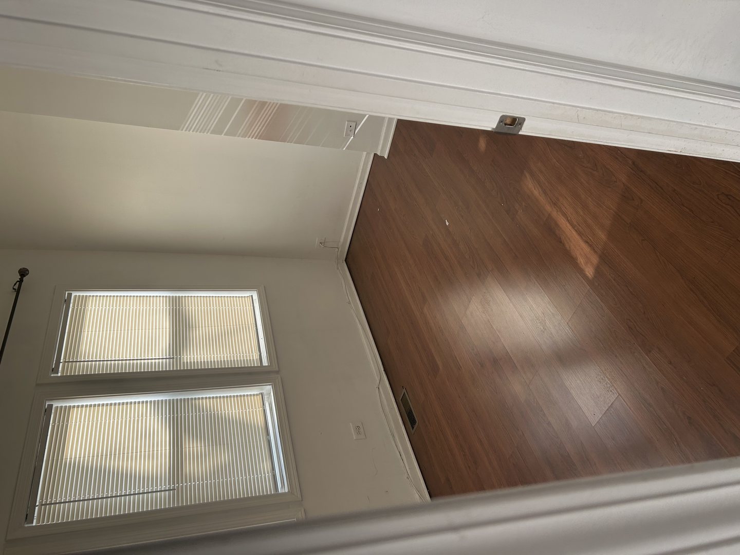 1106 West Polk Street Chicago, IL 60607 - Photo 9 of 13 a view of entryway