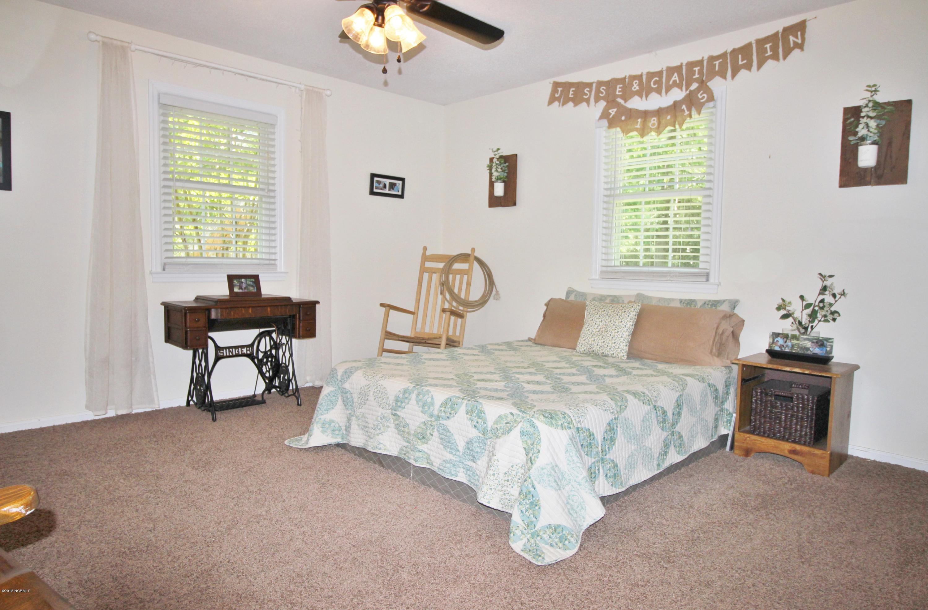 831 Howells Road Grantsboro, NC 28529 - Photo 13 of 34 IMG_0971