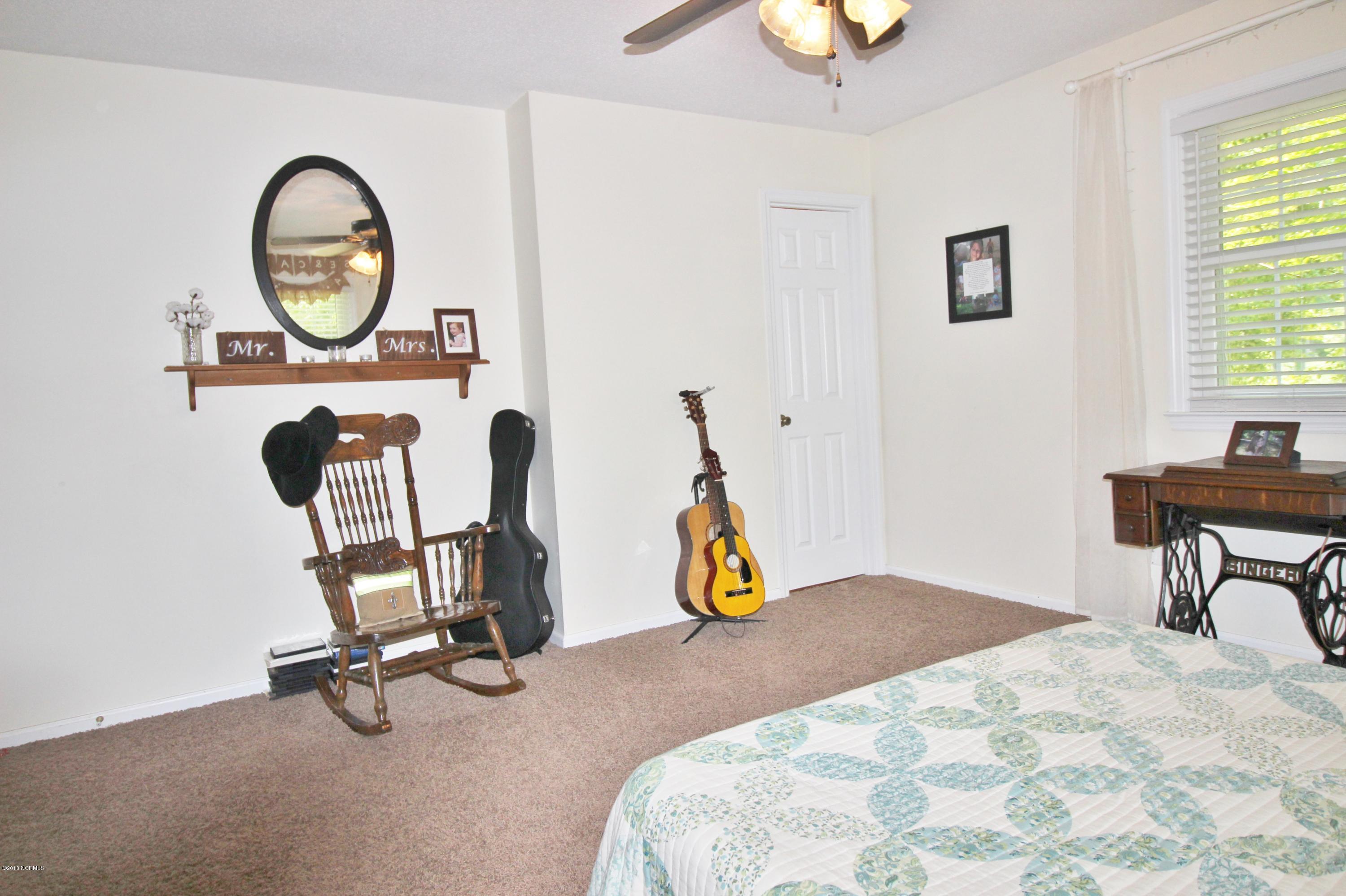 831 Howells Road Grantsboro, NC 28529 - Photo 15 of 34 IMG_0978
