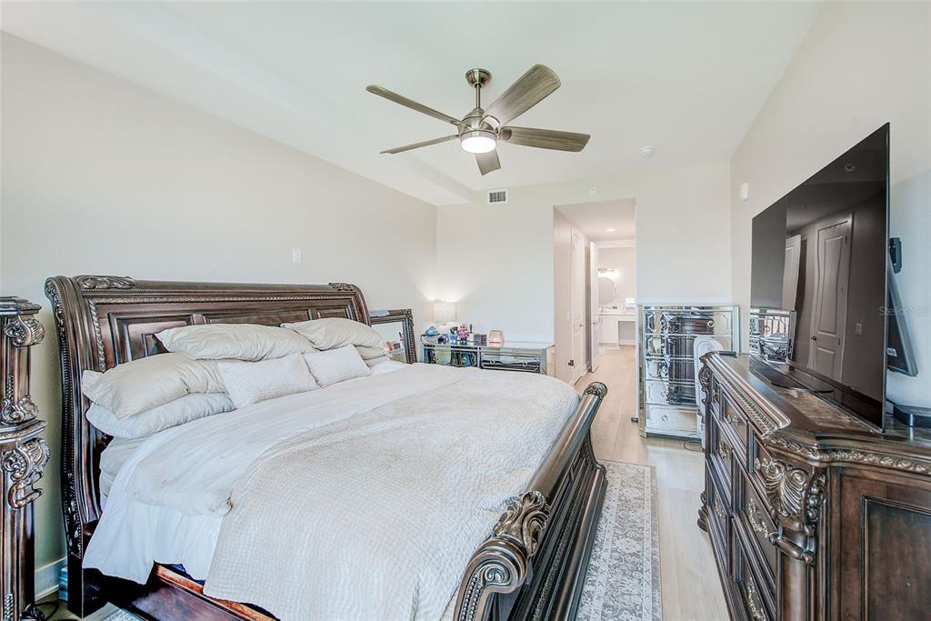 400 150th Avenue, Unit 504 Madeira Beach, FL 33708 - Photo 37 of 60