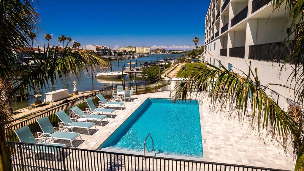 400 150th Avenue, Unit 504 Madeira Beach, FL 33708 - Photo 8 of 60