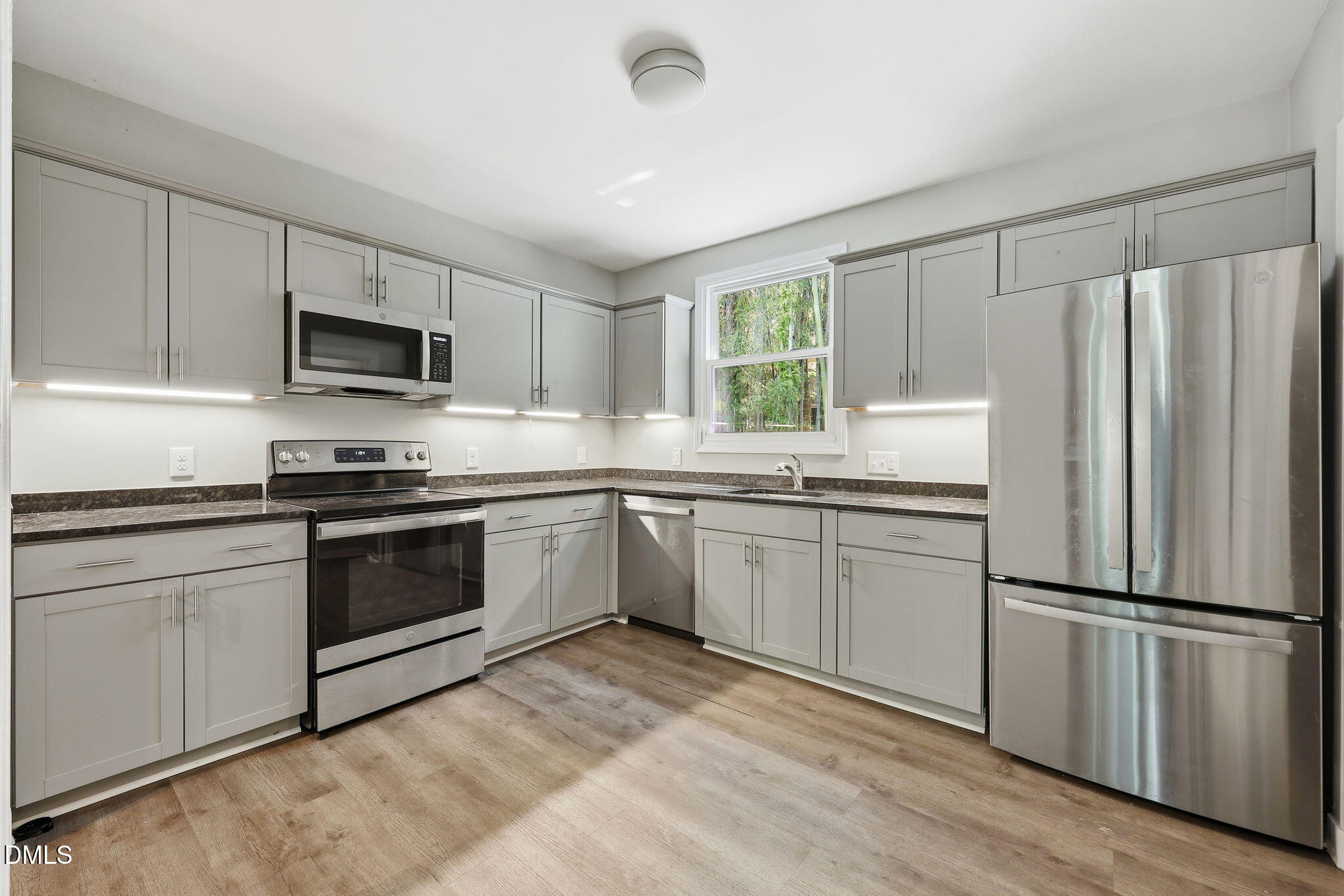 107 Pinecrest Road Durham, NC 27705 - Photo 10 of 38 32-web-or-mls-IMG_3237