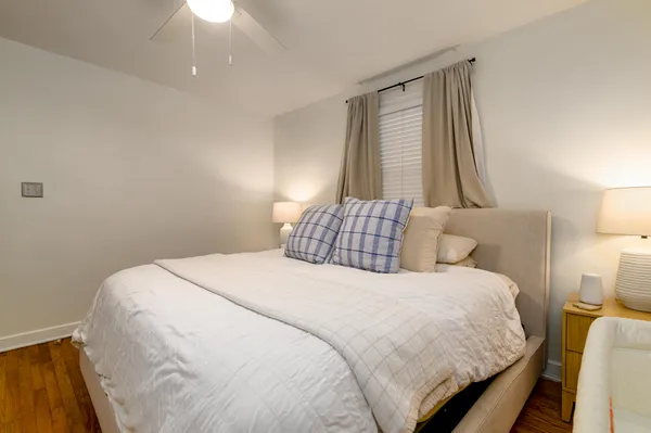 $2,900 | 218 Live Oak Avenue, Charleston, SC 29407