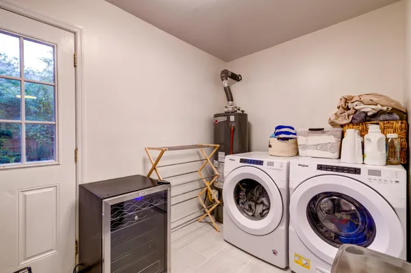 $2,900 | 218 Live Oak Avenue, Charleston, SC 29407