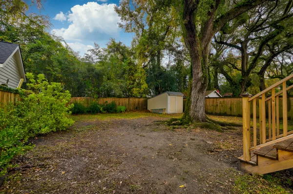 $2,900 | 218 Live Oak Avenue, Charleston, SC 29407