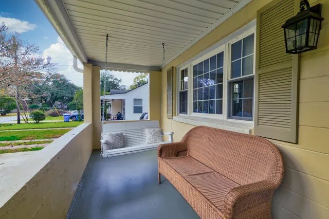 $2,900 | 218 Live Oak Avenue, Charleston, SC 29407