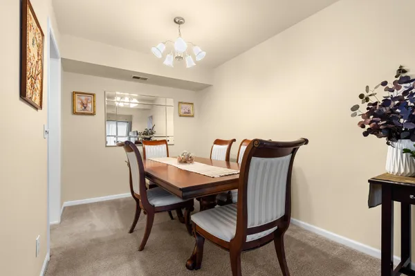 $112,500 | 742 West Kilgore Road, Unit 307, Kalamazoo, MI 49008