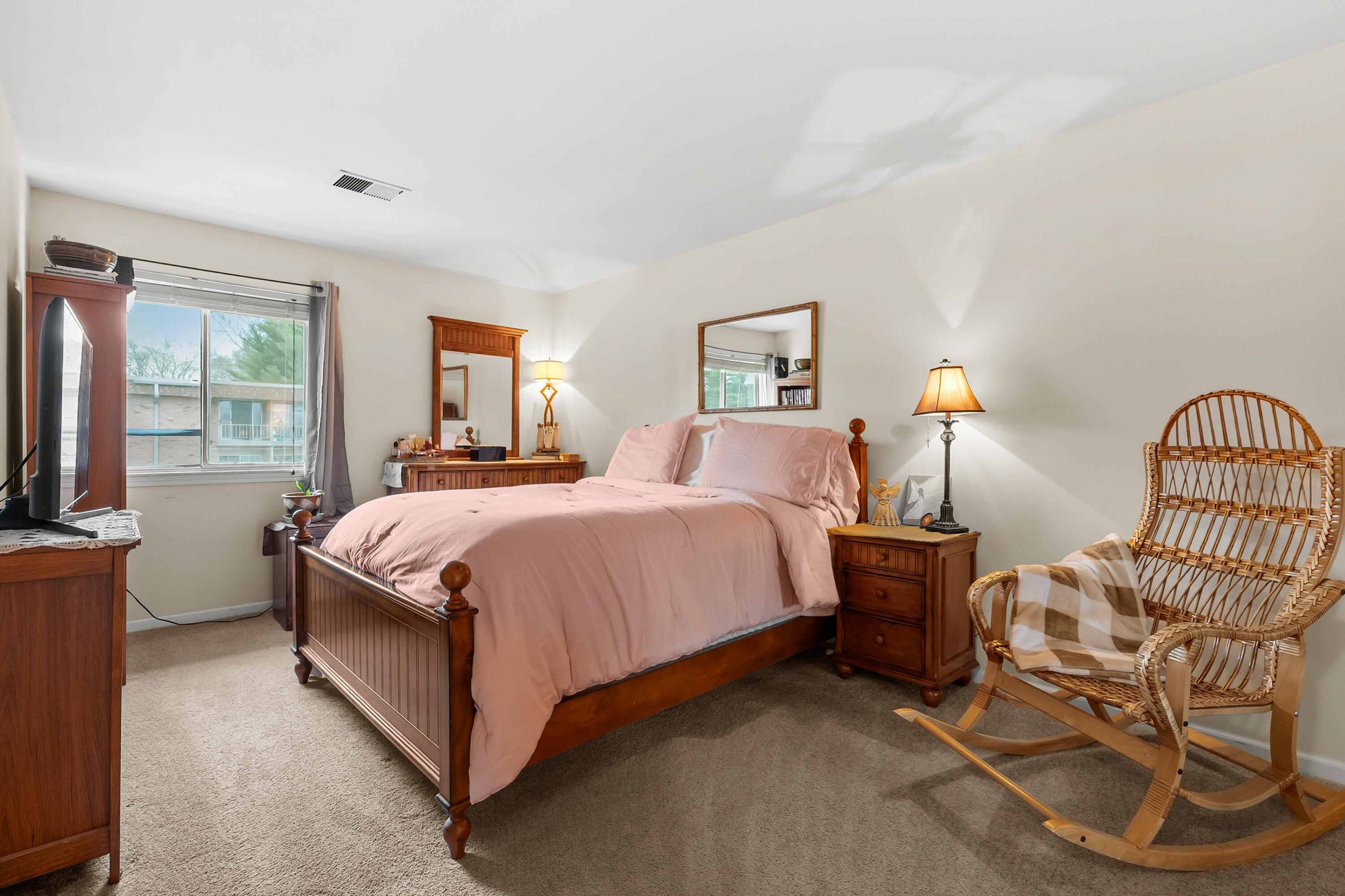 742 West Kilgore Road, Unit 307 Kalamazoo, MI 49008 - Photo 16 of 36 Kilgore Rd W 742 Unit 307 Kalamazoo 4900