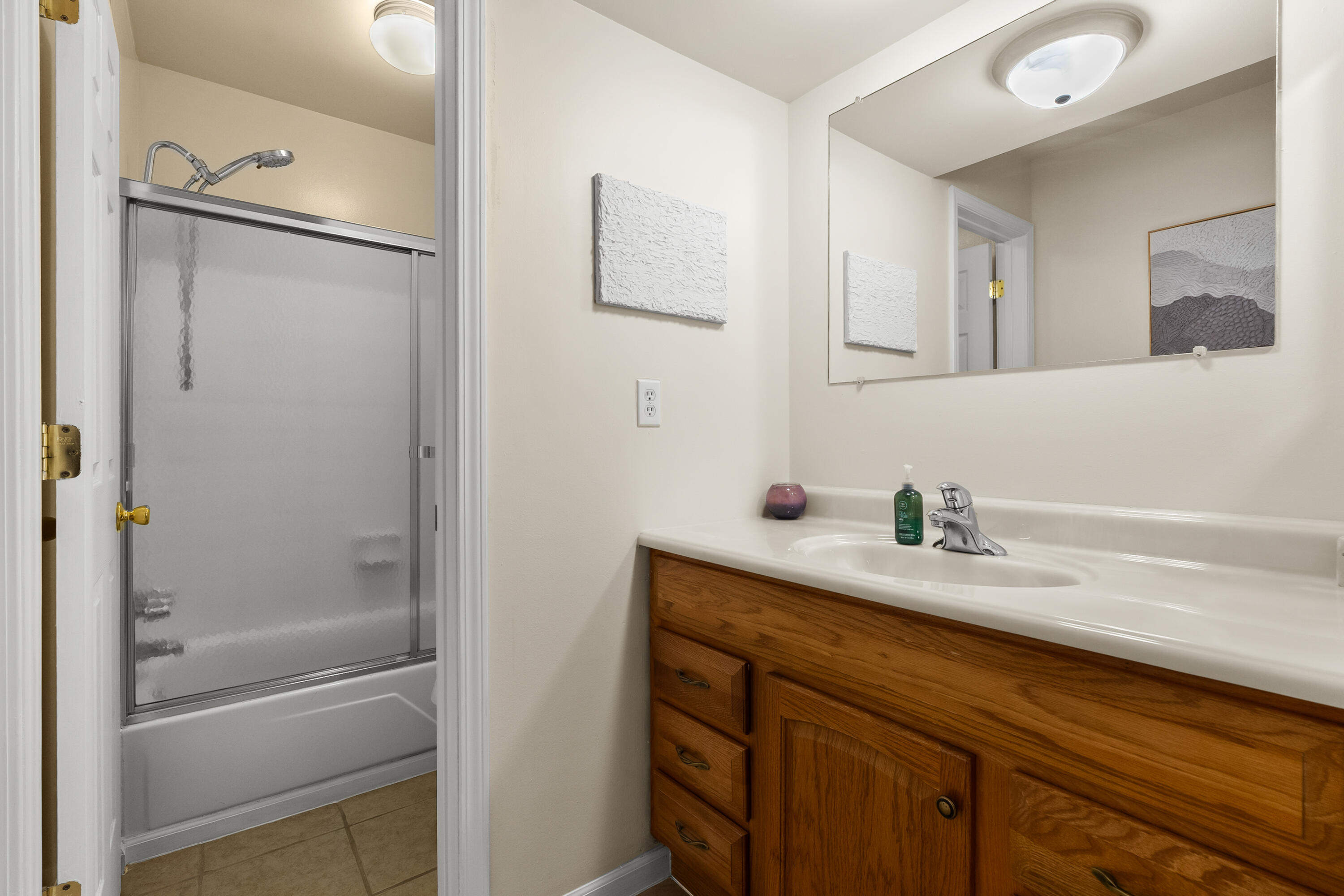 742 West Kilgore Road, Unit 307 Kalamazoo, MI 49008 - Photo 19 of 36 Kilgore Rd W 742 Unit 307 Kalamazoo 4900