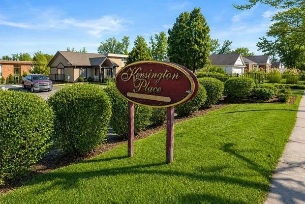 $112,500 | 742 West Kilgore Road, Unit 307, Kalamazoo, MI 49008