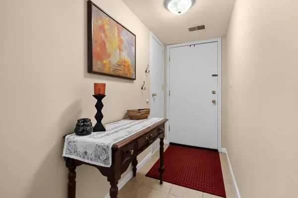 $112,500 | 742 West Kilgore Road, Unit 307, Kalamazoo, MI 49008