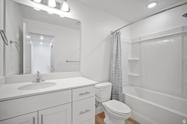 1635 East Indigo Loop Layton, UT 84040 - Photo 15 of 19