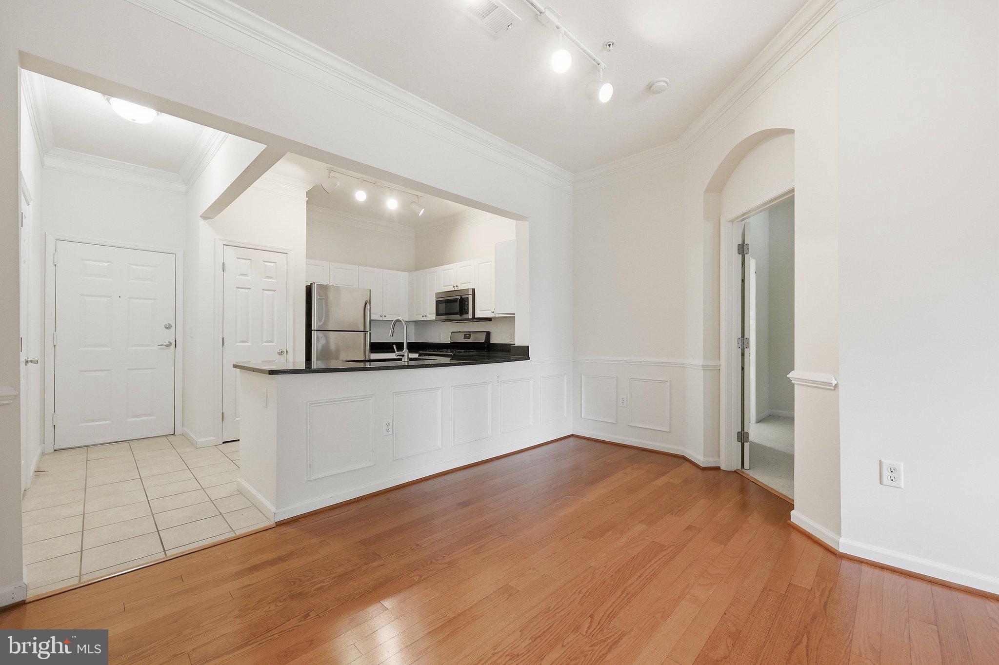 7 Booth Street, Unit 110 Gaithersburg, MD 20878 - Photo 13 of 50