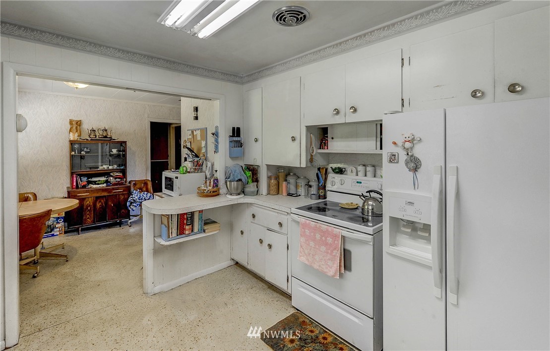 7208 Lower Ridge Road Everett, WA 98203 - Photo 18 of 24