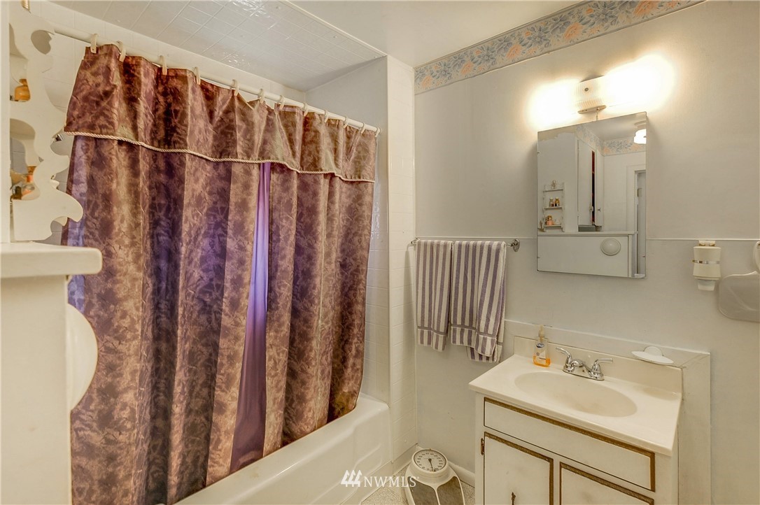 7208 Lower Ridge Road Everett, WA 98203 - Photo 20 of 24