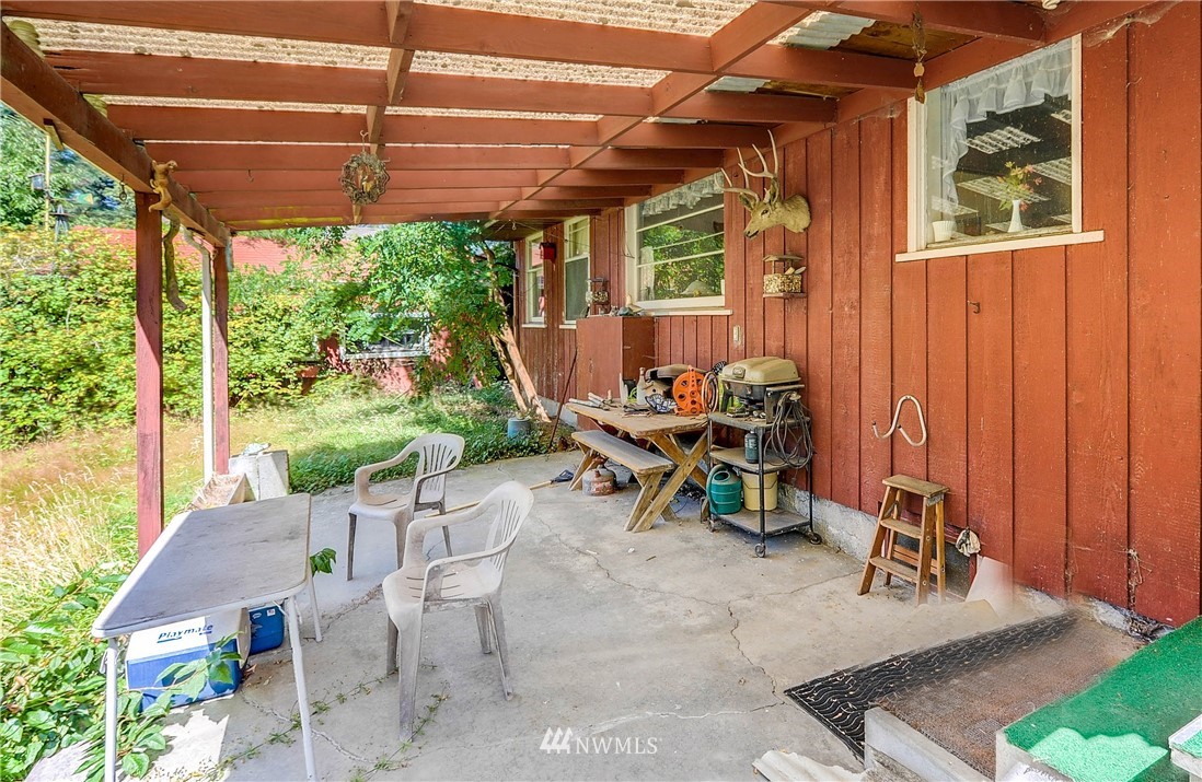 7208 Lower Ridge Road Everett, WA 98203 - Photo 21 of 24