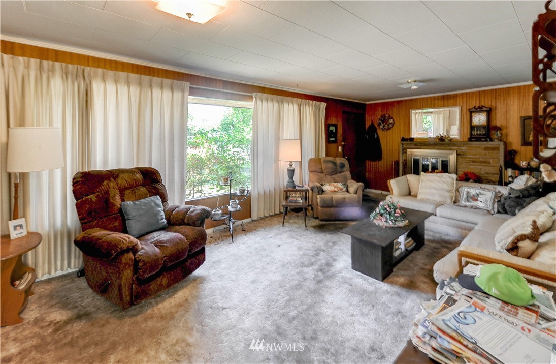 7208 Lower Ridge Road Everett, WA 98203 - Photo 5 of 24