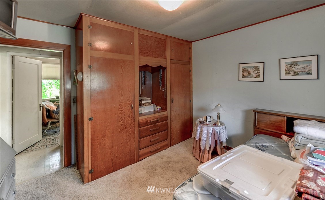 7208 Lower Ridge Road Everett, WA 98203 - Photo 9 of 24