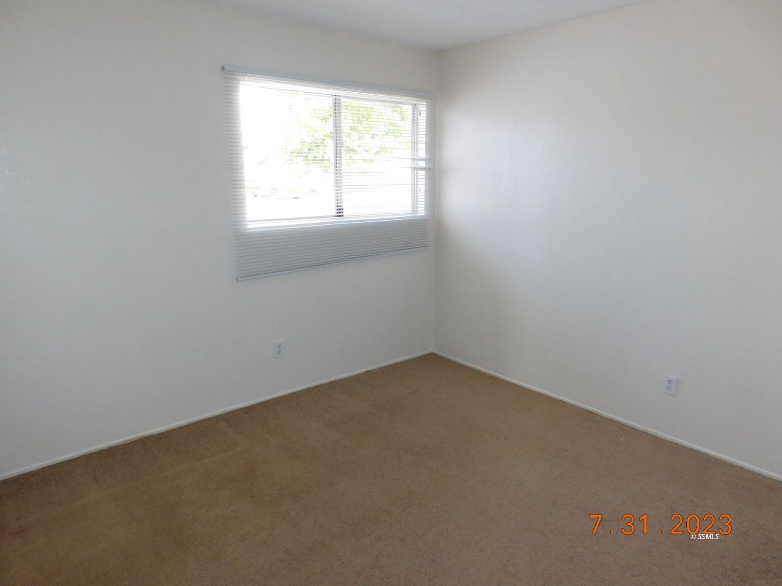 602 Commercial Avenue Ridgecrest, CA 93555 - Photo 7 of 26 Gallery Image 7