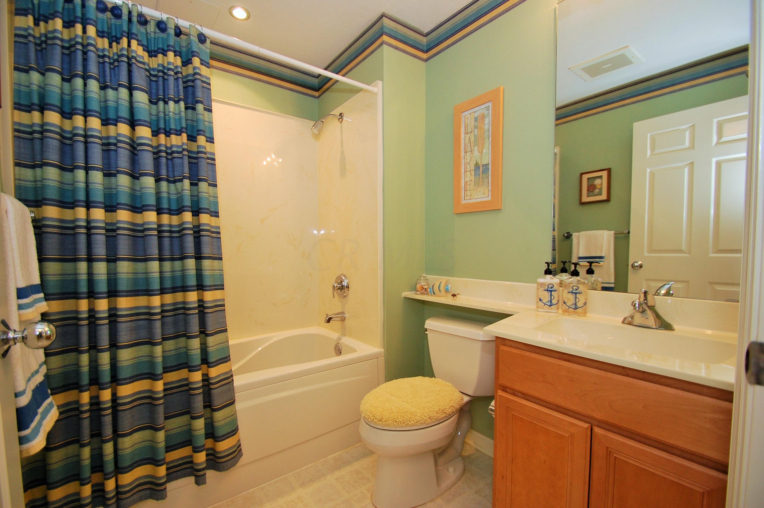 4401 Hunts Landing Road, Unit 201 Hebron, OH 43025 - Photo 17 of 41