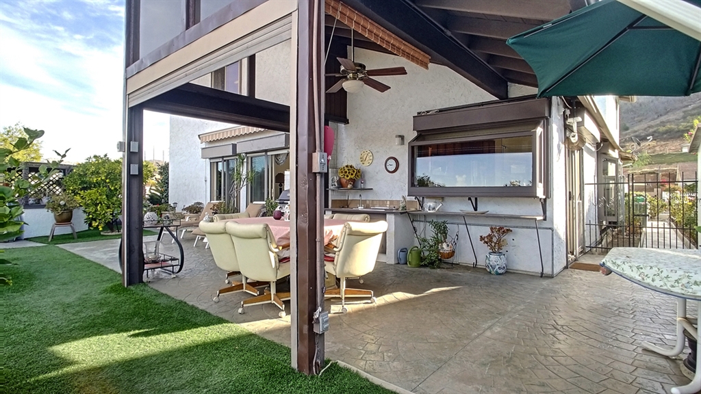 8558 Cordial Road El Cajon, CA 92021 - Photo 6 of 24 Gallery Image 6