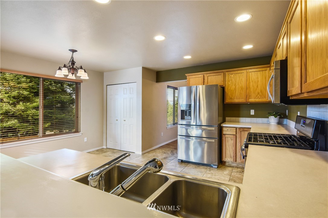 2609 Northwoods Loop Road Mount Vernon, WA 98273 - Photo 6 of 25 Gallery Image 6