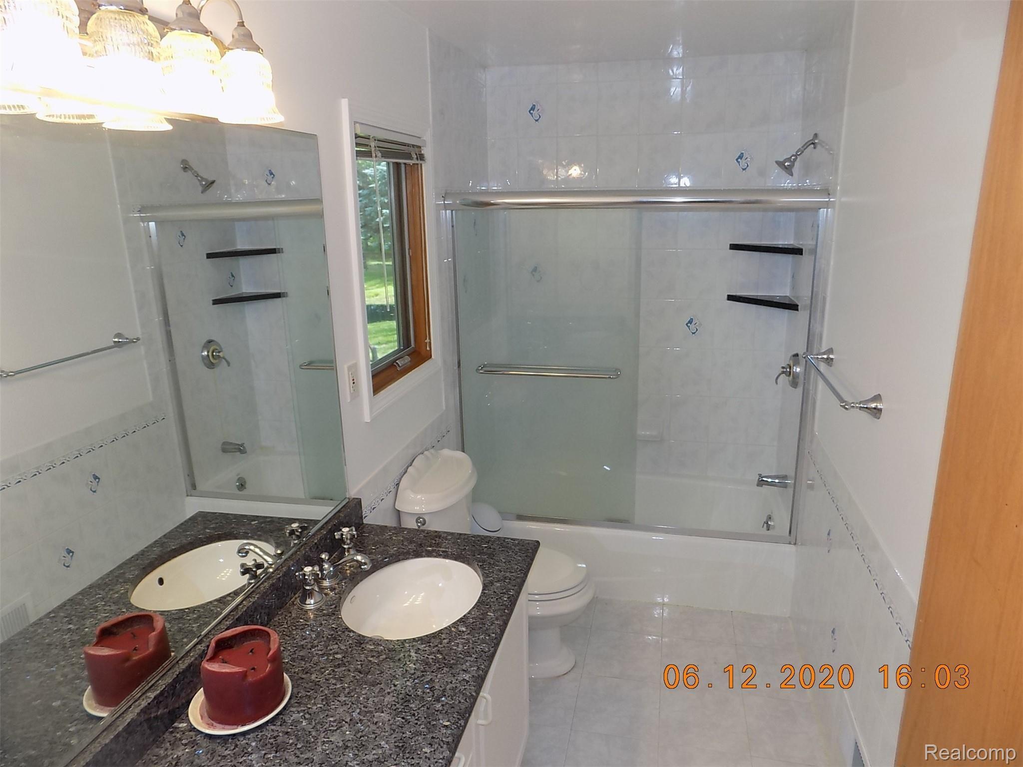 80300 Coon Creek Road Armada, MI 48005 - Photo 14 of 43 DSCN0596.JPG