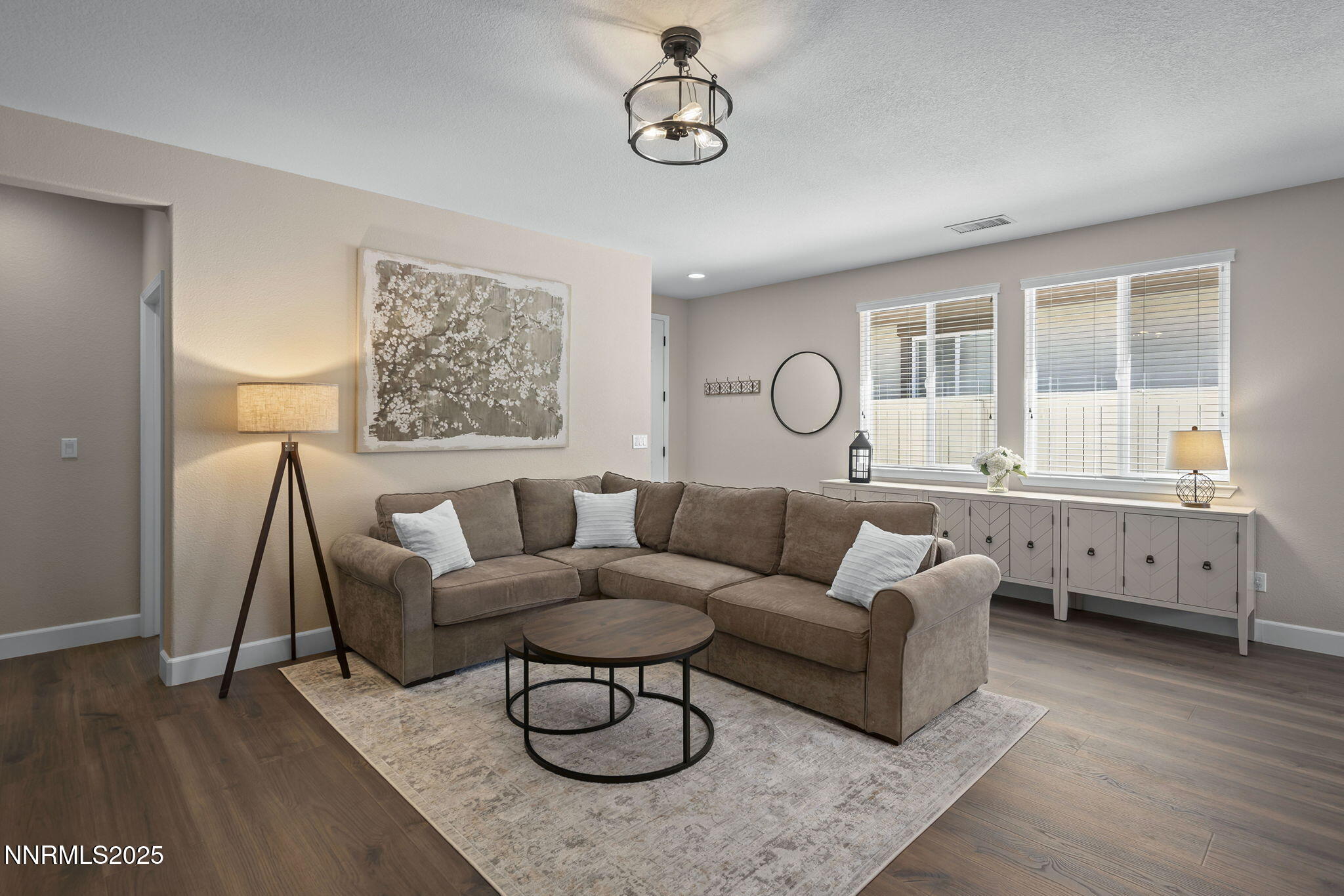 2064 Whitecliff Drive Reno, NV 89521 - Photo 7 of 24 7-web-or-mls-_DSC0663