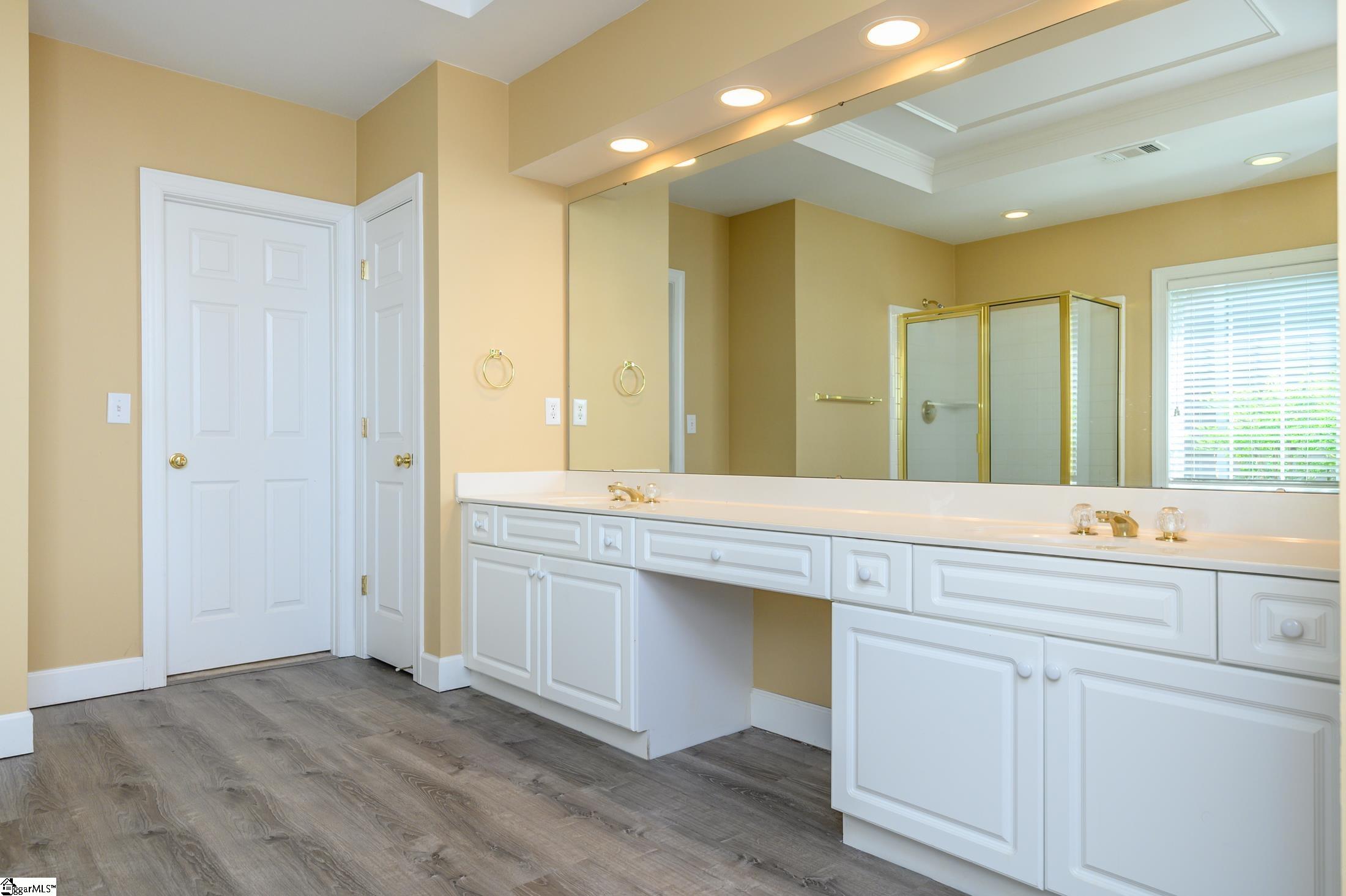 338 Ascot Ridge Lane Greer, SC 29650 - Photo 9 of 23