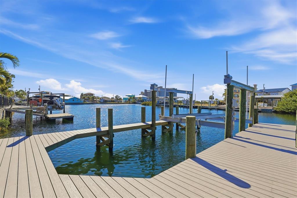 13875 Hatcher Avenue Hudson, FL 34667 - Photo 14 of 85