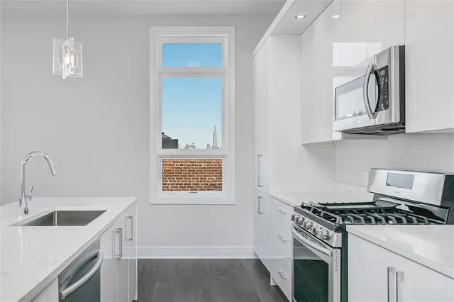 $3,750 | 119 Peter Street, Unit 604, Union City, NJ 07087