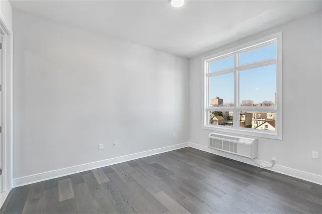 $3,750 | 119 Peter Street, Unit 604, Union City, NJ 07087