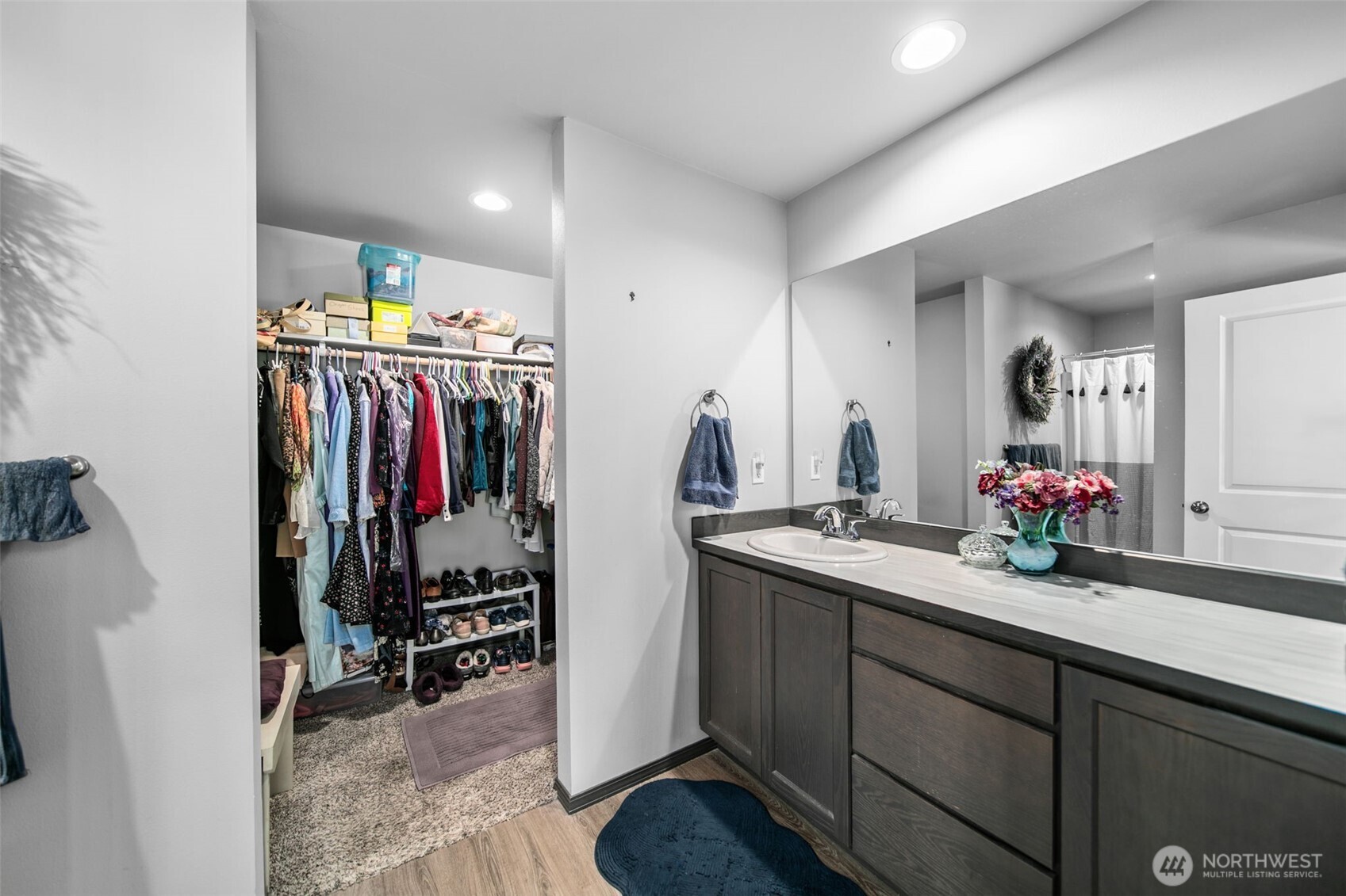 2314 Southeast Marlette Road East Wenatchee, WA 98802 - Photo 15 of 27 a view of a room with gym equipment