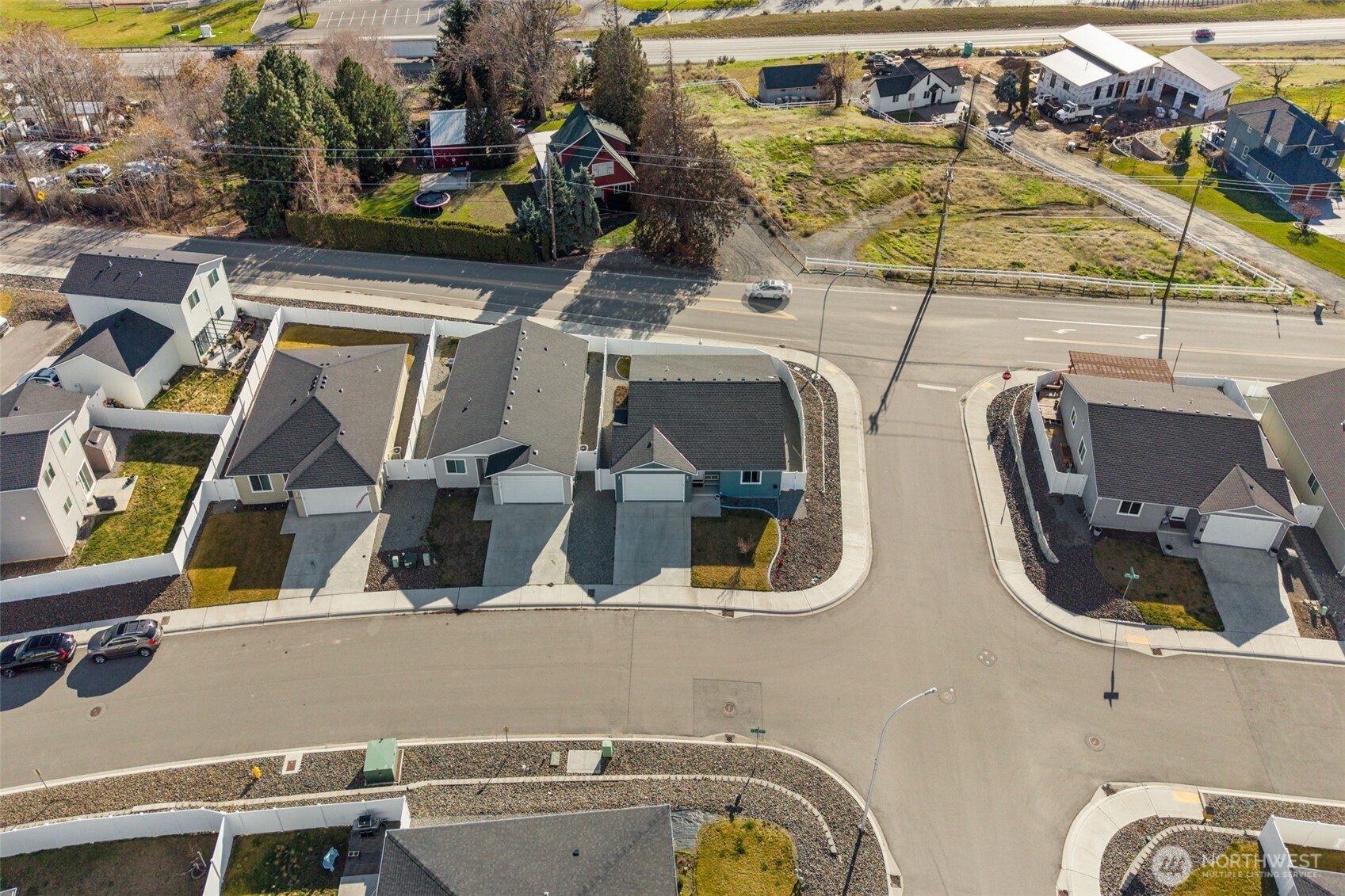 2314 Southeast Marlette Road East Wenatchee, WA 98802 - Photo 28 of 29 an aerial view of a house with swimming pool