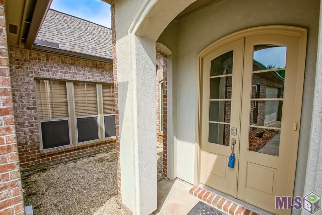 8602 Foxfield Drive Baton Rouge, LA 70809 - Photo 5 of 55