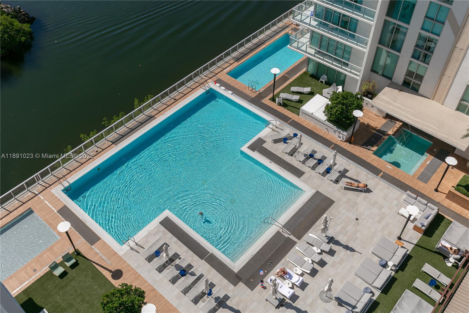 300 Sunny Isles Boulevard, Unit 41607 Sunny Isles Beach, FL 33160 - Photo 68 of 73