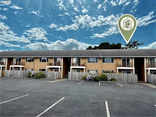 $289,000 | 320 Necanicum Drive, Unit 10, Seaside, OR 97138