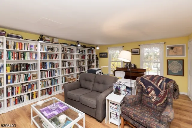 $299,900 | 156 Osprey Road, Hackettstown, NJ 07840