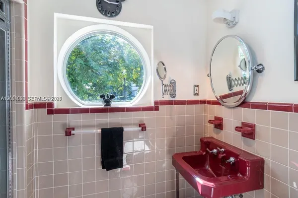 $9,700 | 1123 Bay Drive, Miami Beach, FL 33141